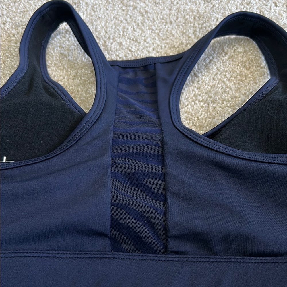 Sports Bra, Size Large, High Impact - Picture 5 of 5